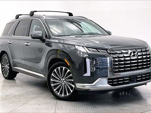 Used 2023 Hyundai Palisade Calligraphy w/ Cargo Package image 11