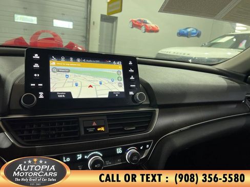Used 2020 Honda Accord Touring image 25