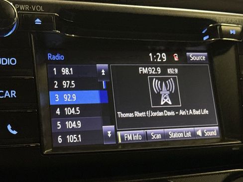 Used 2018 Toyota RAV4 LE w/ All Weather Liner Package FWD image 14