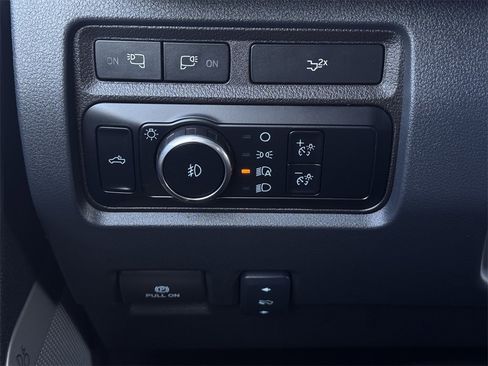 Used 2024 Ford F350 Lariat image 24