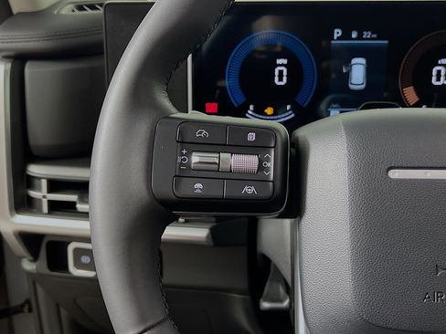 Used 2025 Hyundai Santa Fe XRT image 19