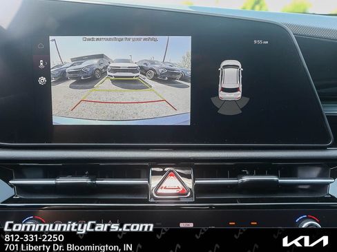 Certified 2025 Kia Niro EX Touring FWD image 16