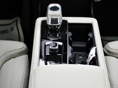 New 2026 Volvo XC90 B6 Ultra w/ Protection Package AWD/4WD image 26