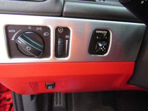 Used 2002 Ford Thunderbird RWD image 28