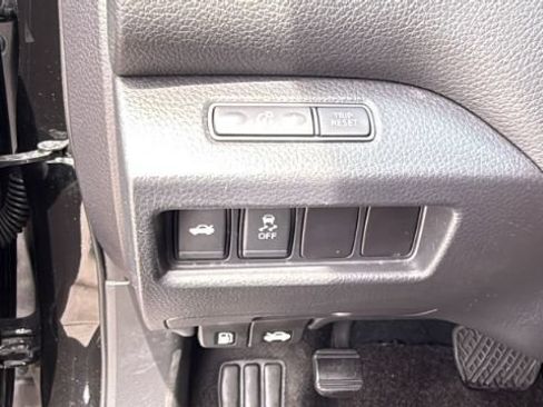 Used 2017 Nissan Altima 3.5 SR FWD image 36