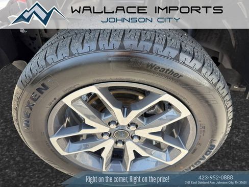 Used 2024 Jeep Wrangler Unlimited w/ Convenience Group AWD/4WD image 10
