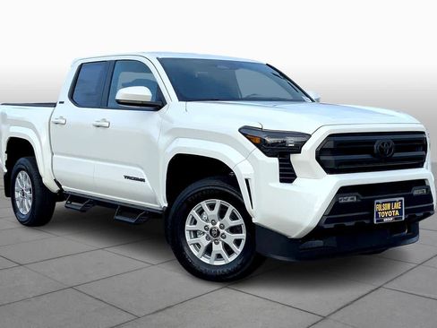 New 2026 Toyota Tacoma SR5 image 2