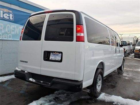 Used 2025 Chevrolet Express 3500 LS image 6