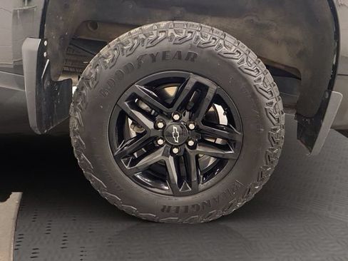 Used 2023 Chevrolet Silverado 1500 LT Trail Boss w/ LT Trail Boss Premium Package AWD/4WD image 39