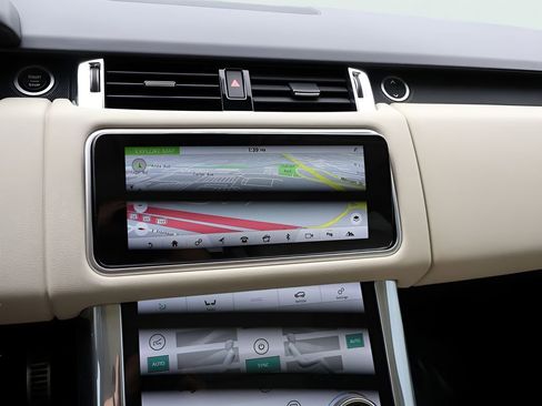 Used 2021 Land Rover Range Rover Sport HSE Silver Edition image 21