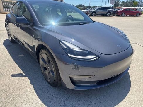 Used 2022 Tesla Model 3 Long Range AWD/4WD image 4