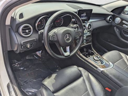 Used 2017 Mercedes-Benz C 300 4MATIC Sedan image 2