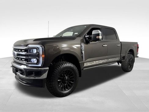 Used 2024 Ford F250 Lariat w/ Lariat Ultimate Package AWD/4WD image 3