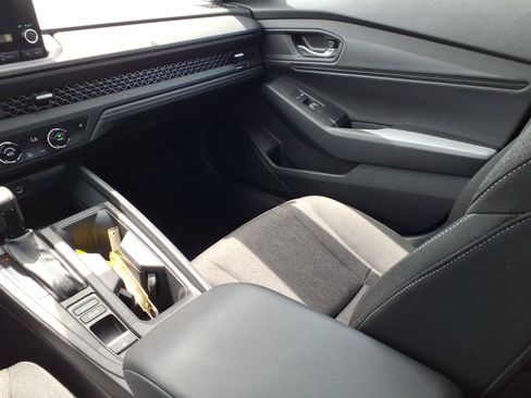 Used 2023 Honda Accord EX image 20