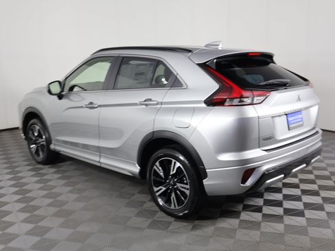 New 2026 Mitsubishi Eclipse Cross SEL AWD/4WD image 8