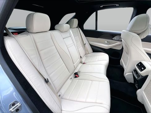 Used 2025 Mercedes-Benz GLE 450e 4MATIC image 21