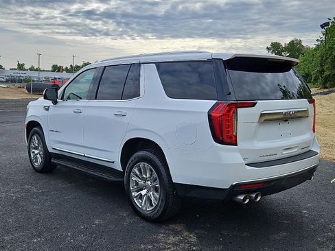 Used 2023 GMC Yukon Denali AWD/4WD image 4