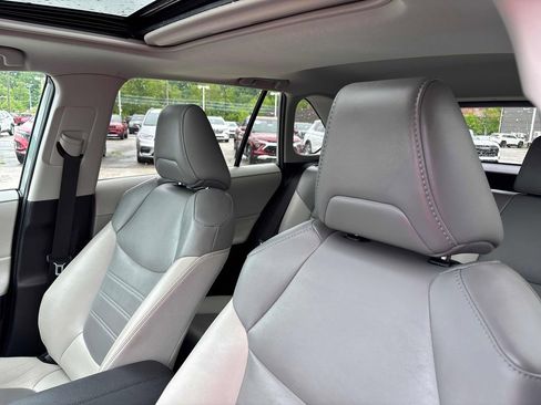 Used 2021 Toyota RAV4 XLE Premium AWD/4WD image 12
