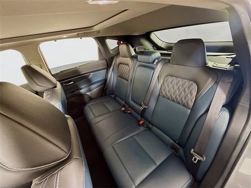 Certified 2025 Nissan Murano Platinum w/ Cargo Package image 8