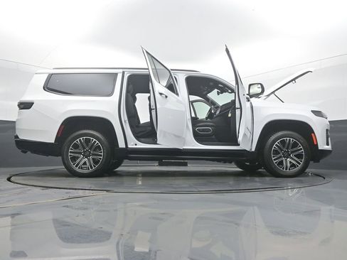 New 2026 Jeep Grand Wagoneer L Base image 63