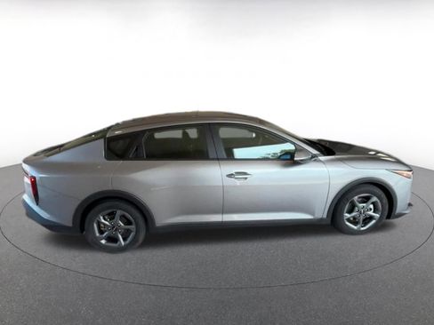 Used 2025 Kia K4 LXS image 15