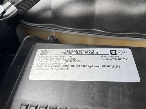 Used 2020 Chevrolet Suburban LS AWD/4WD image 28