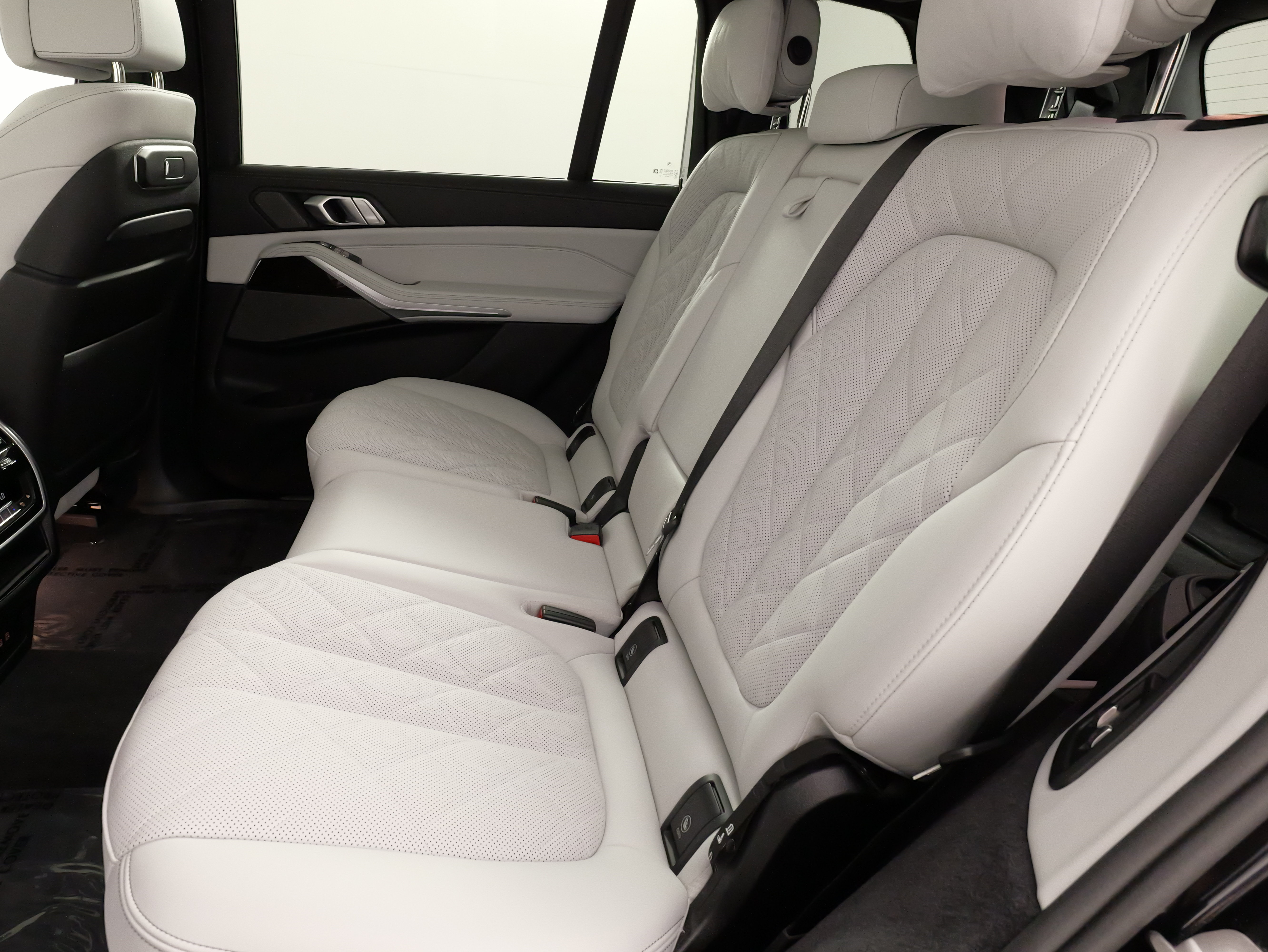 Used 2026 BMW X7 xDrive40i AWD/4WD image 35
