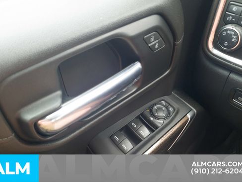Used 2021 Chevrolet Silverado 1500 LT Trail Boss w/ Bed Protection Package AWD/4WD image 16