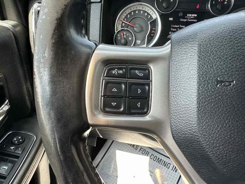 Used 2014 RAM 1500 Laramie image 19