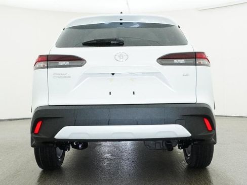 New 2026 Toyota Corolla Cross LE FWD image 4