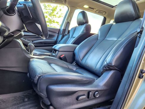 Certified 2023 Subaru Ascent Touring AWD/4WD image 7