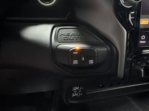 Used 2025 RAM 2500 Big Horn AWD/4WD image 17