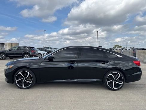 Used 2018 Honda Accord Sport image 6