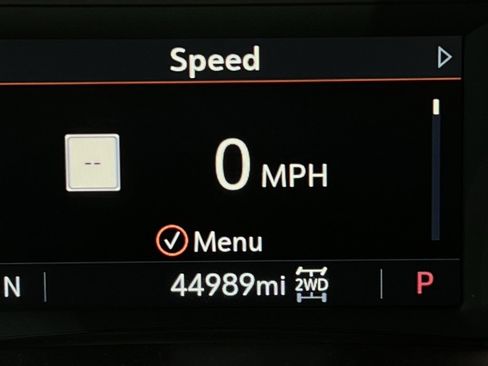 Used 2023 GMC Acadia SLT image 18