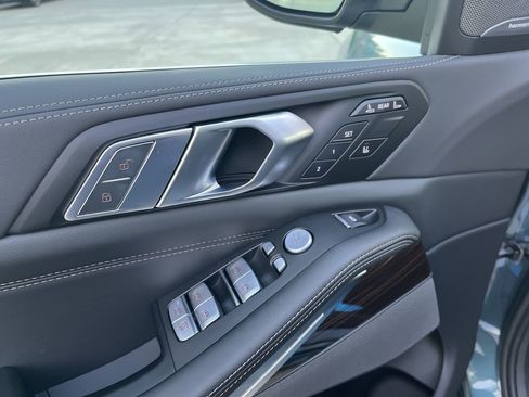 Used 2026 BMW X7 xDrive40i image 19