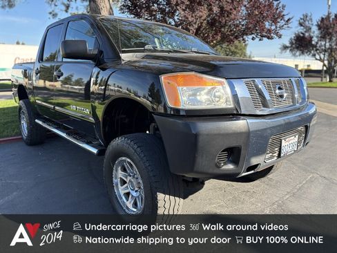 Used 2008 Nissan Titan SE image 1