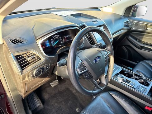 Used 2020 Ford Edge Titanium w/ Class II Trailer Tow Package image 5