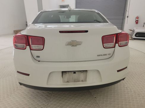 Used 2015 Chevrolet Malibu LT w/ Power Convenience Package image 8