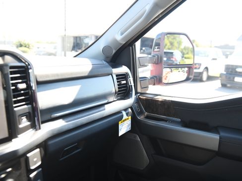 New 2026 Ford F250 Lariat AWD/4WD image 27