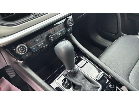Used 2025 Jeep Compass Limited w/ Mopar Graphics Package AWD/4WD image 20
