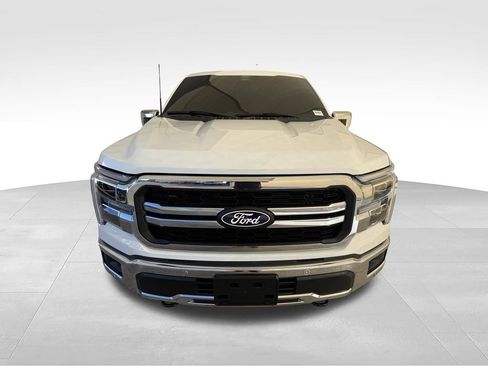 Used 2025 Ford F150 Lariat w/ Equipment Group 501A Mid AWD/4WD image 3