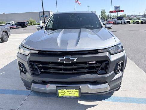 Used 2025 Chevrolet Colorado Trail Boss AWD/4WD image 7