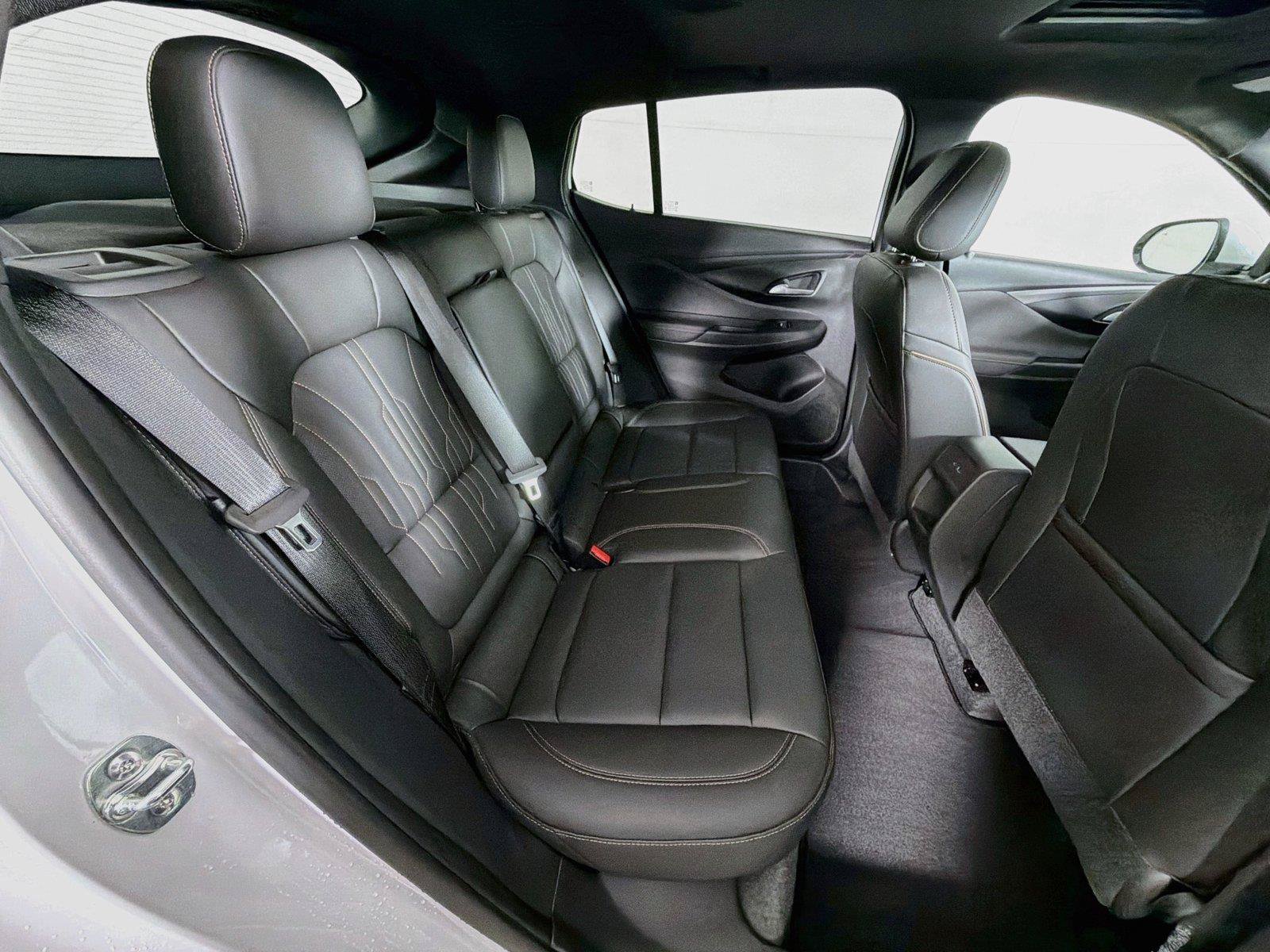 Used 2026 Buick Envista Avenir FWD image 28