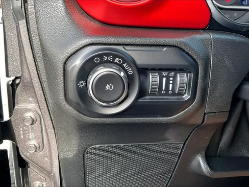 Used 2020 Jeep Wrangler Unlimited Rubicon AWD/4WD image 31