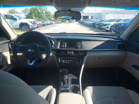 Used 2016 Kia Optima LX FWD image 9