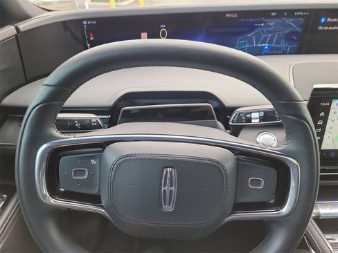 Certified 2024 Lincoln Nautilus Premier w/ Equipment Group 102A image 28