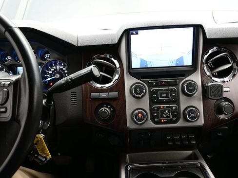 Used 2016 Ford F350 Lariat w/ Lariat Ultimate Package image 19