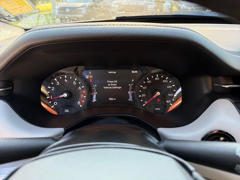 Used 2026 Jeep Compass Limited AWD/4WD image 24