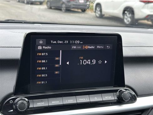 Used 2024 Kia Forte LXS image 3