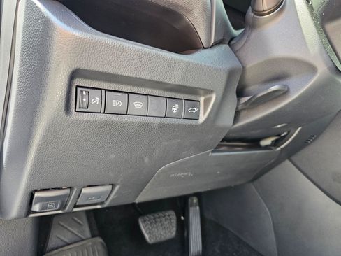 Used 2023 Toyota RAV4 XLE Premium AWD/4WD image 21